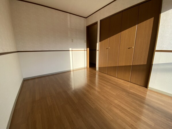 メゾンフロイデ三番館の物件内観写真